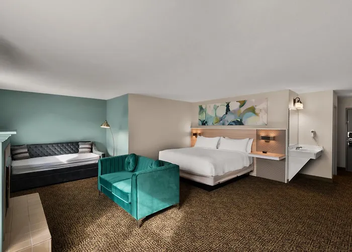 Wyndham Garden & Day Hotel 3*