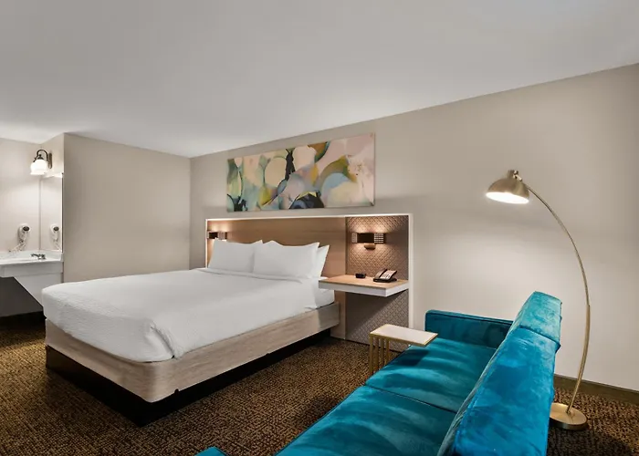 Wyndham Garden & Day Galena
