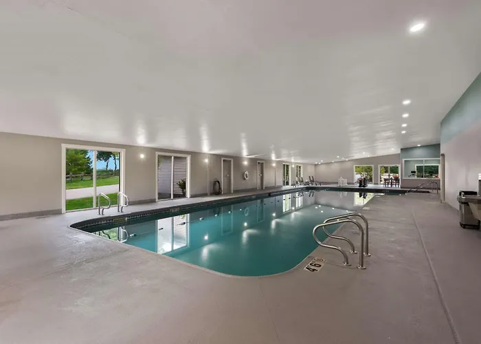 Wyndham Garden & Day Hotel