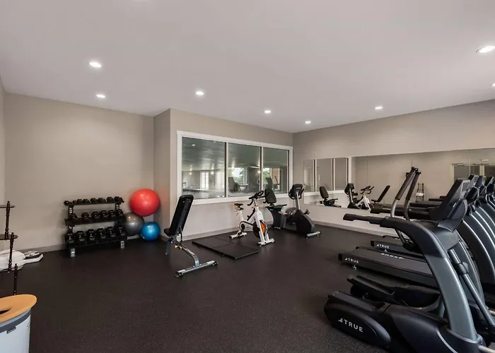 Wyndham Garden & Day Hotel 3*