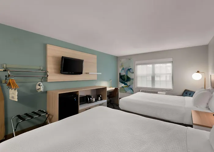Wyndham Garden & Day Galena